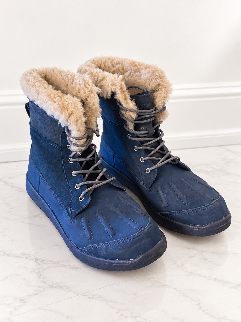 Ugg blue lace up boots sz 5